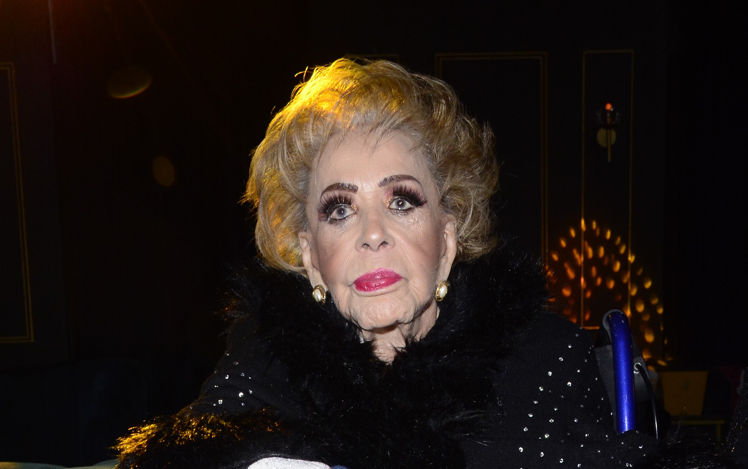 Silvia Pinal sería trasladada a terapia intermedia