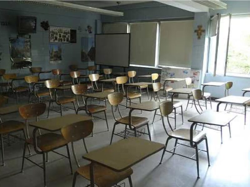 Tras enfrentamientos se mantienen cerradas las escuelas en Múgica