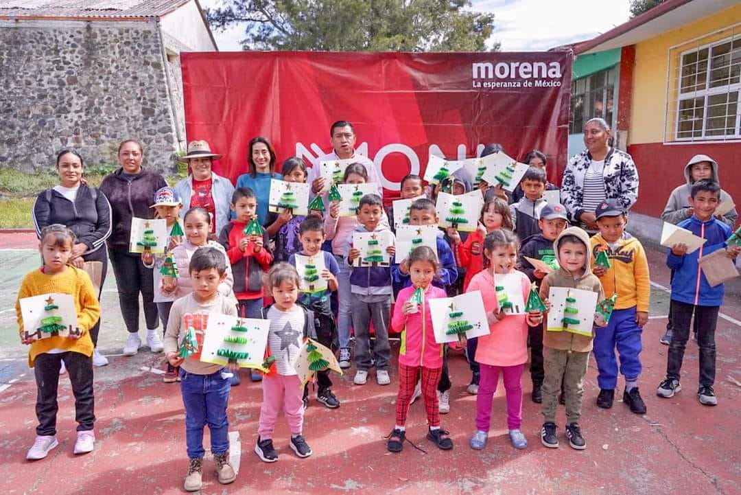 Niñas y niños zacapenses celebran esfuerzo de Mónica Valdez por preservar nuestras tradiciones
