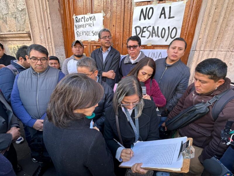 Suspenden desalojo en secundaria popular; habrá segunda diligencia