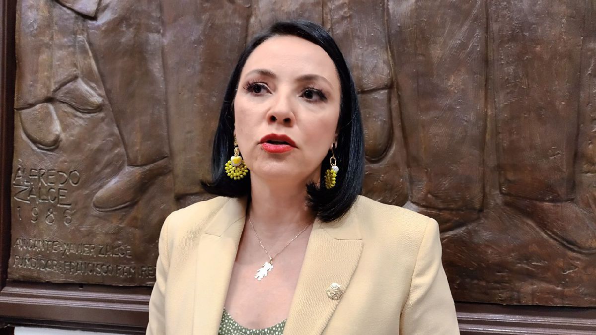 Adriana Hernádez sin reporte de haber quedado fuera del PRD