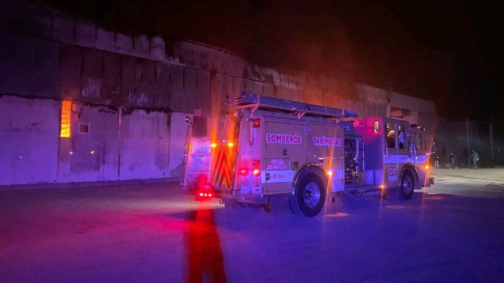 Bomberos sofocaron incendio en TextiCuitzeo