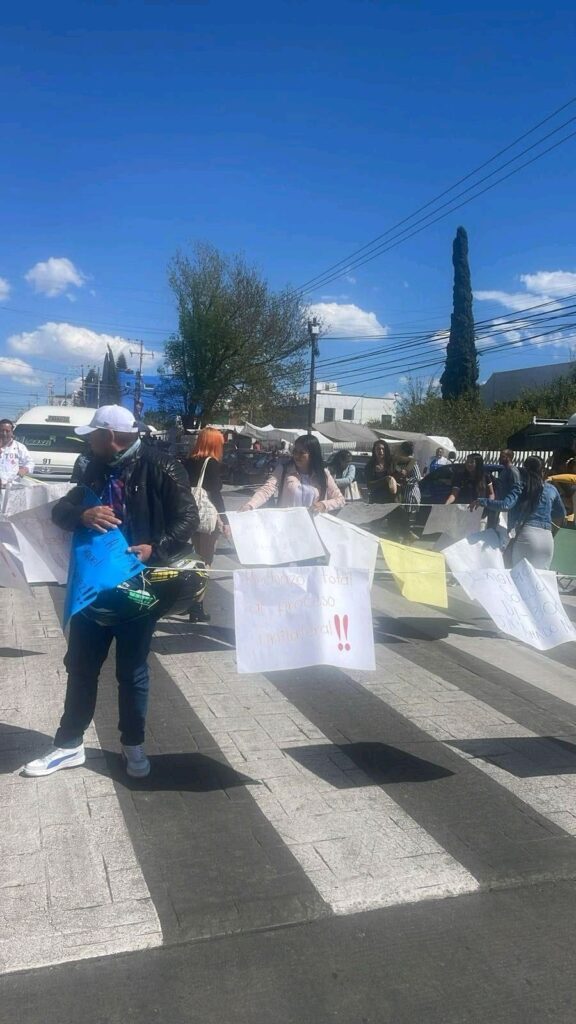 continúa protesta de maestros en Morelia