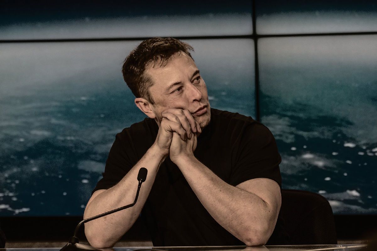 Elon Musk tiene nuevo cruce con Milei