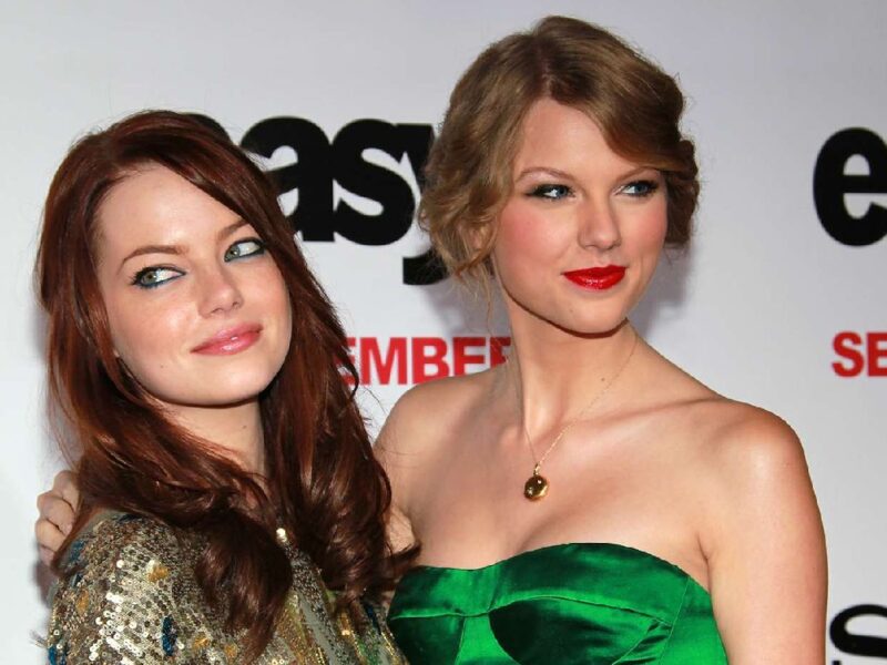 Emma Stone y Taylor Swift en los Globos de Oro