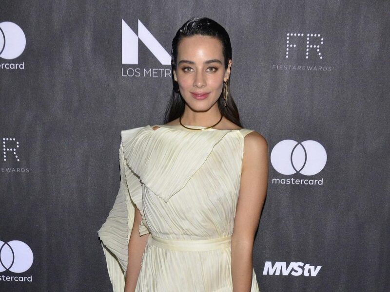 Esmeralda Pimentel pide a seguidore apoyo