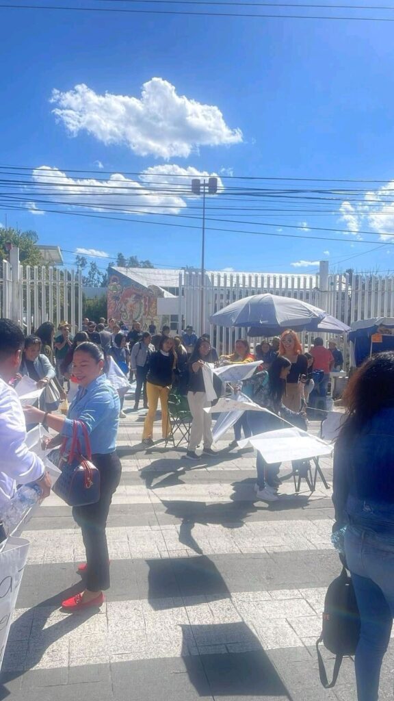 protesta de maestros cierra vialidades en Morelia