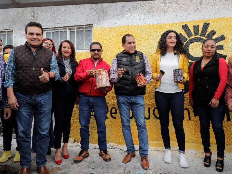 Silvano Aureoles apoyando a Edna Díaz para el Senado