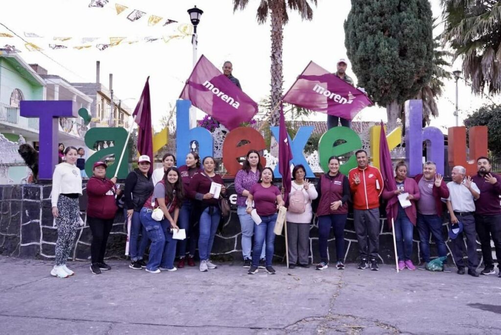 Zacapanenses arropan labor de Mónica Valdez