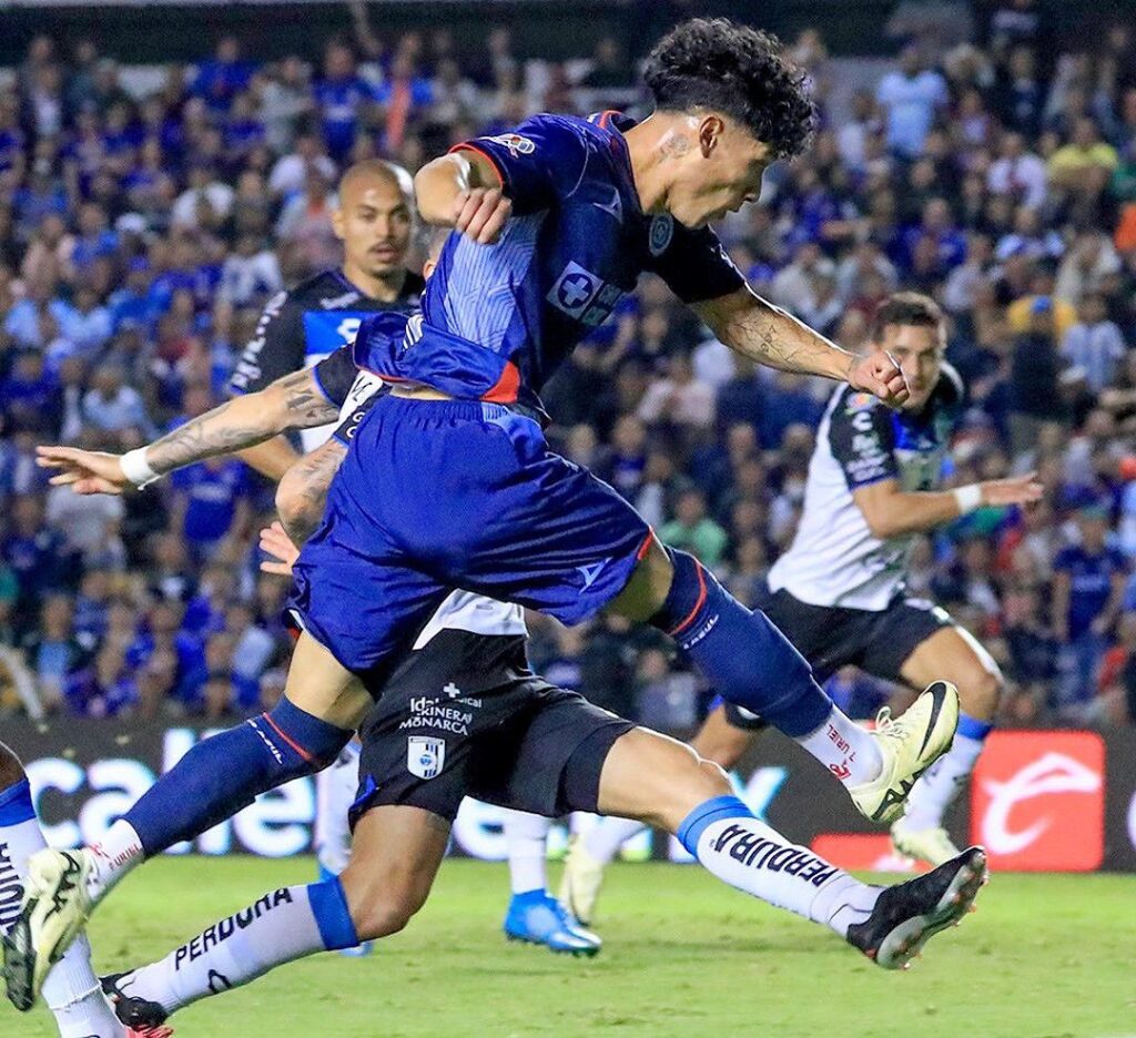 Cruz Azul vence a Querétaro Clausura 2024