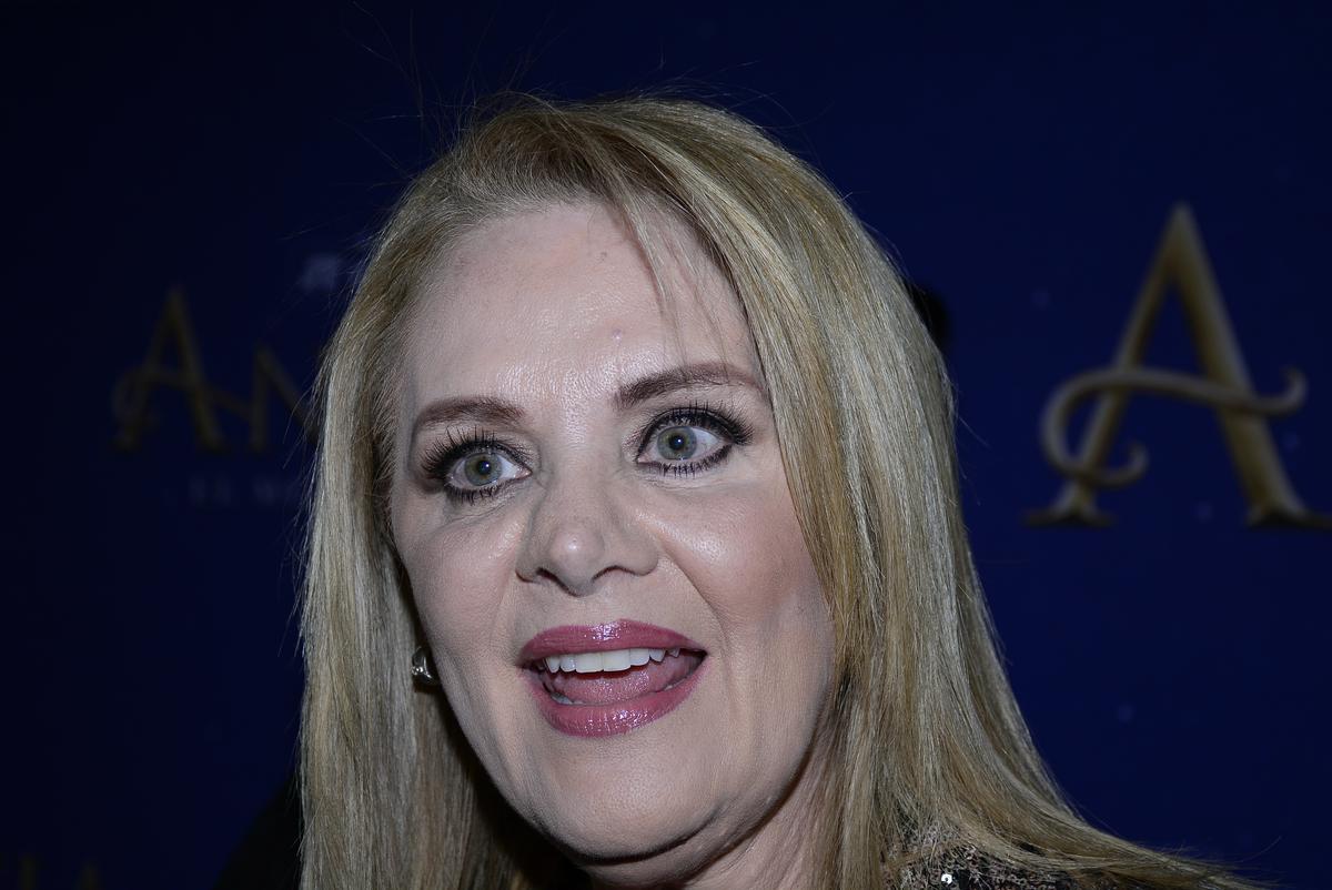 Erika Buenfil defiende a Yáñez ante críticas por fontos íntimas