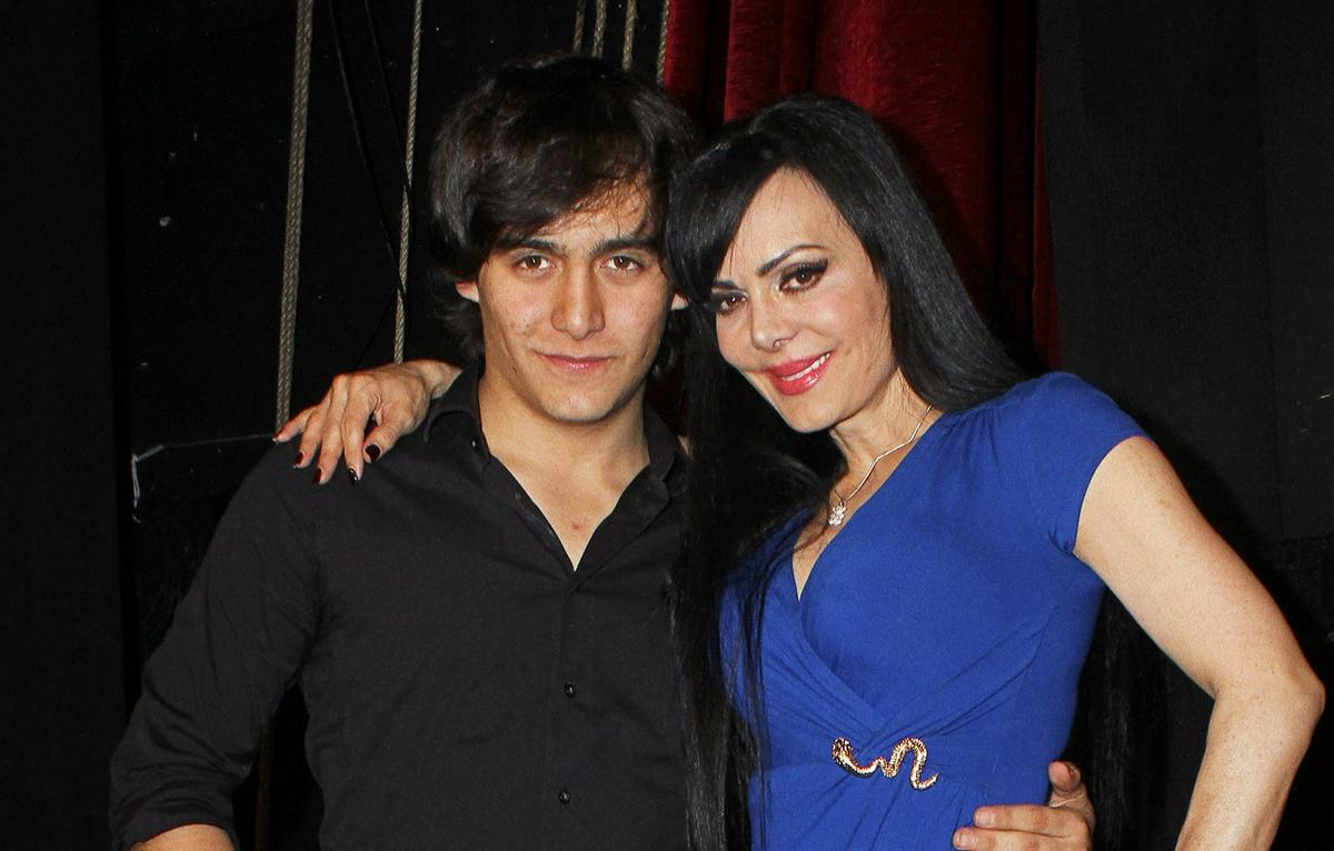 escribe Maribel Guardia carta a su hijo como parte de su duelo