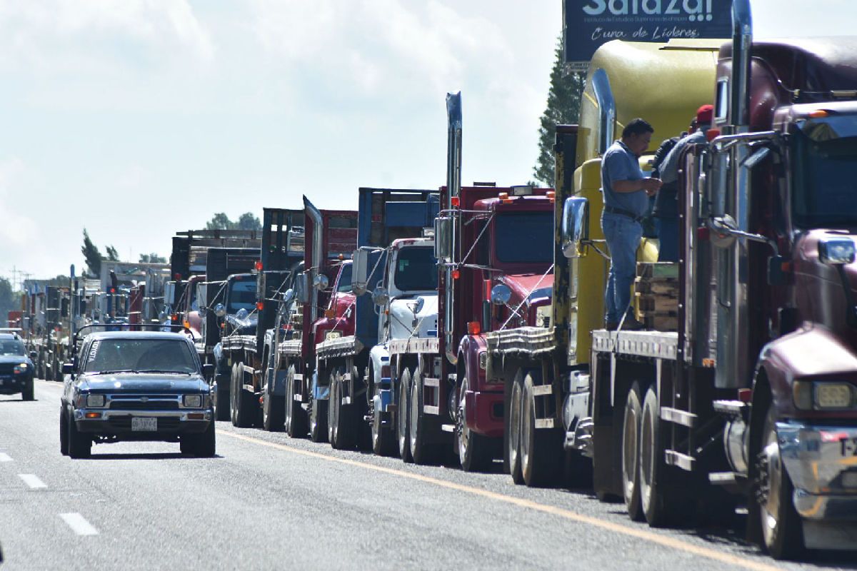 Gobierno y transportistas por seguridad en carreteras