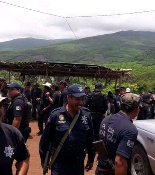 guardia comunal de aquila michoacán