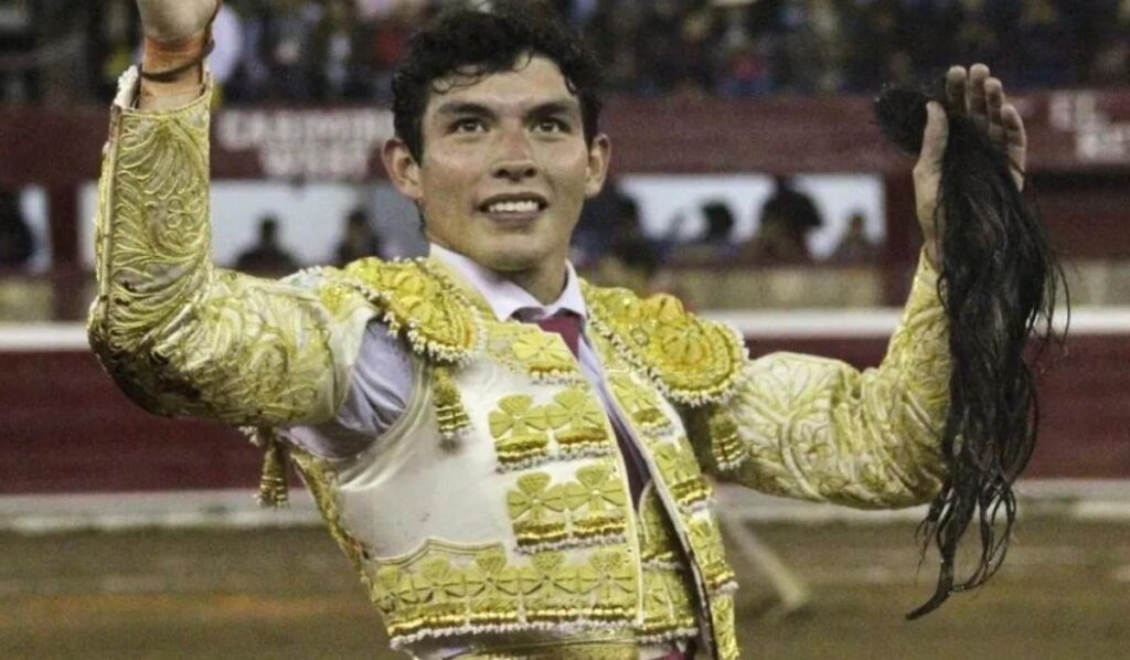 Isaac Fonseca Alternativa en la Plaza México