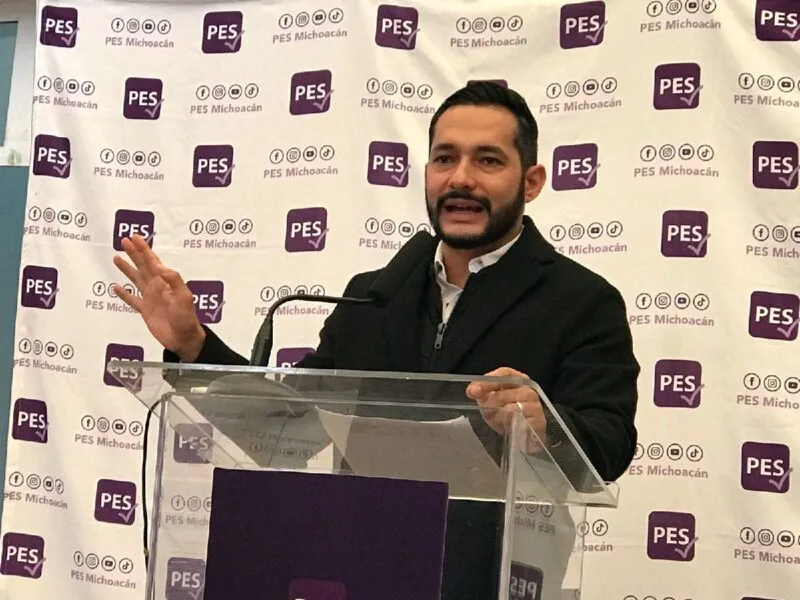 Líder del PES expone paridad de género en Michoacán