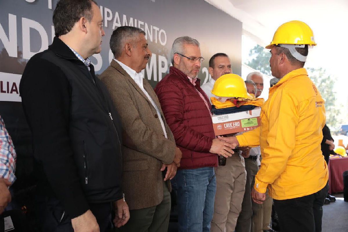 Michoacán realiza campaña contra incendios