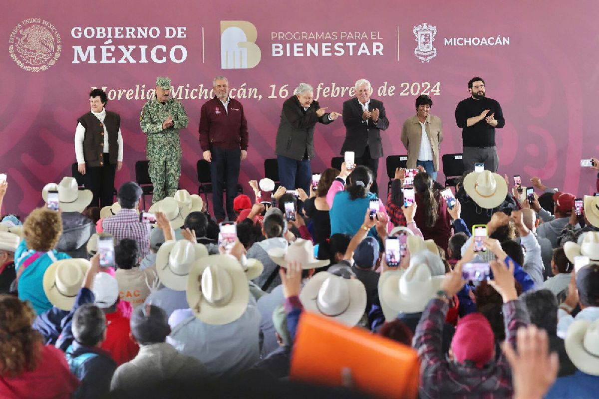 programas sociales michoacán visita amlo