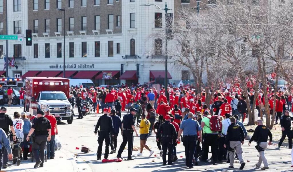 Violencia en desfile de Kansas City