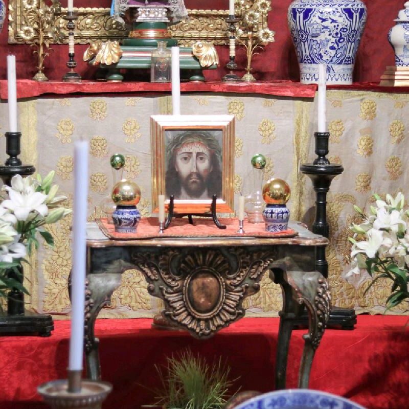 Descubre el Altar de Dolores en Morelia: Un legado colonial