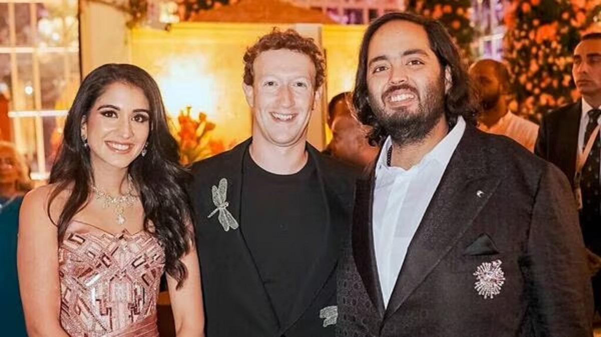 Ambani presume su reloj durantes su boda a Zuckerberg