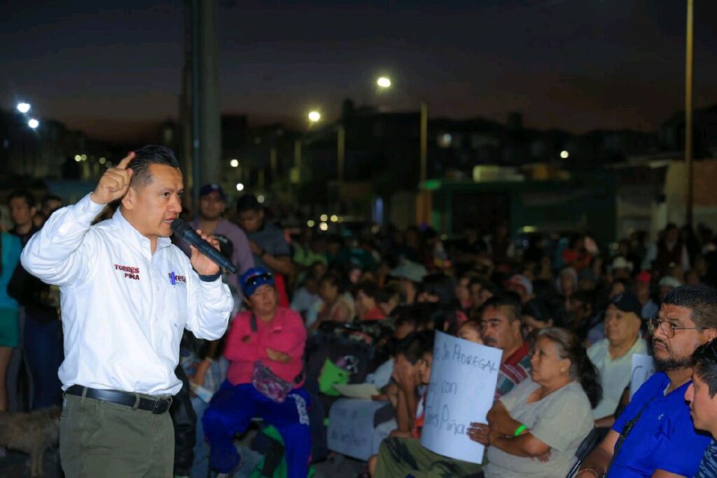 Carlos Torres señala mala atención municipal a Villas del Pedregal