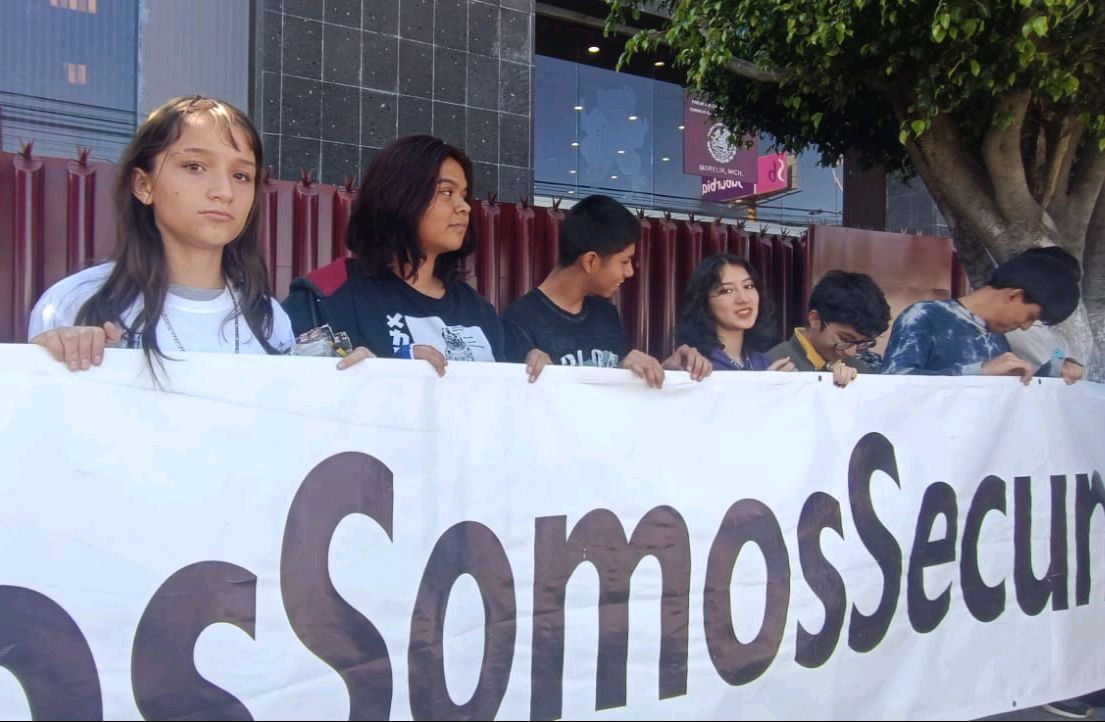 comunidad escolar protesta por Secundaria Popular