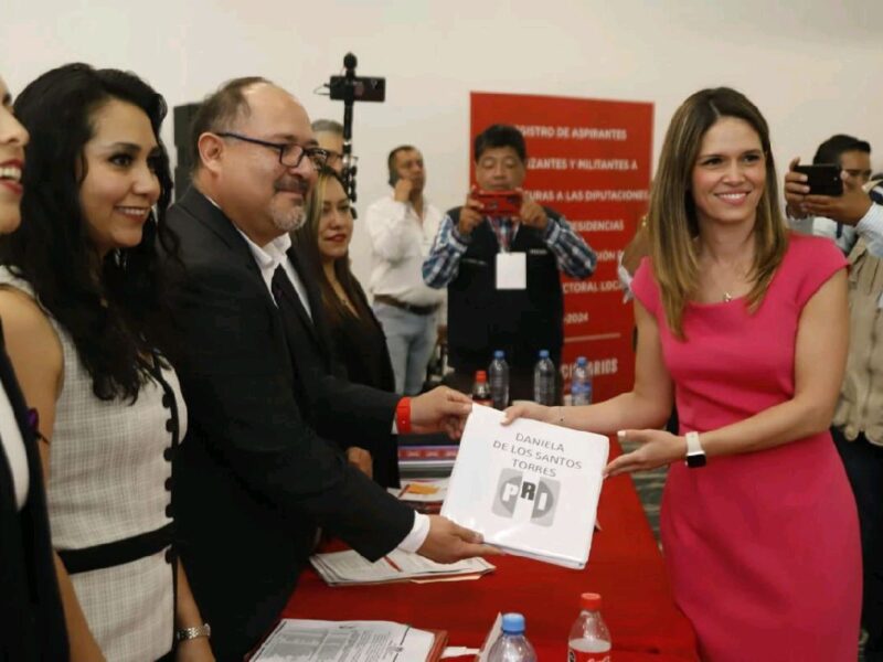 Daniela de los Santos formaliza su candidatura