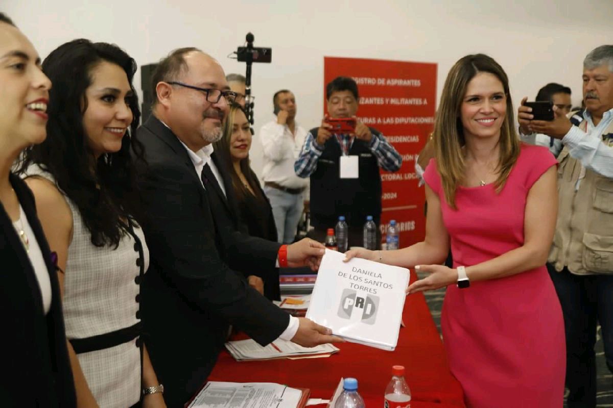 Daniela de los Santos formaliza su candidatura
