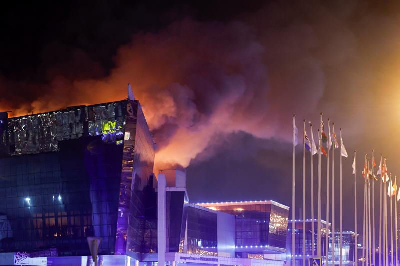 devastador atentado terrorista en Moscú - crocus hall