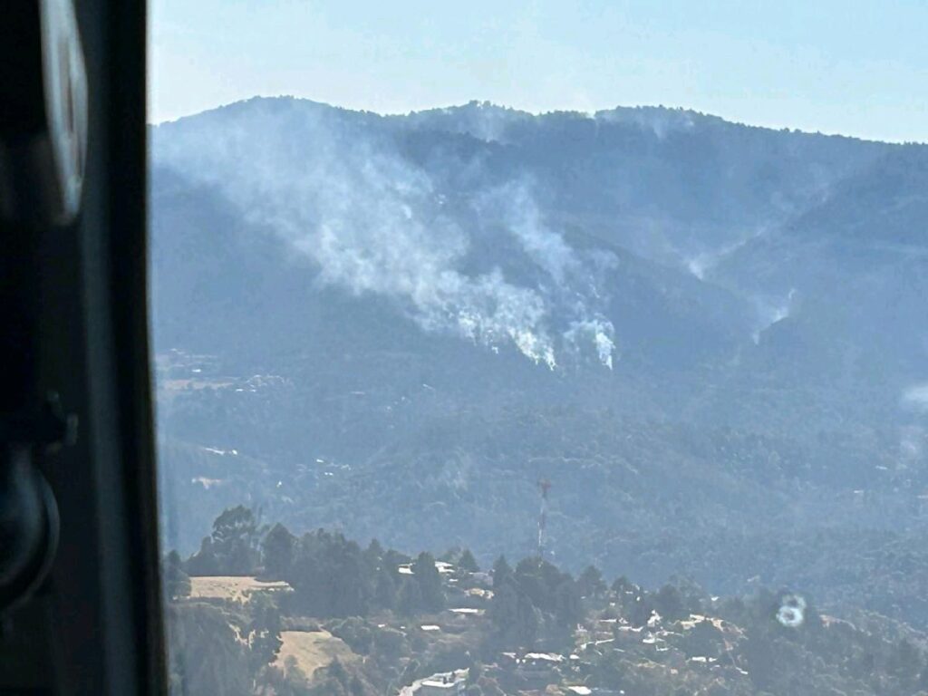 El incendio en cerro de Tlalpujahua en 90 por ciento controlado