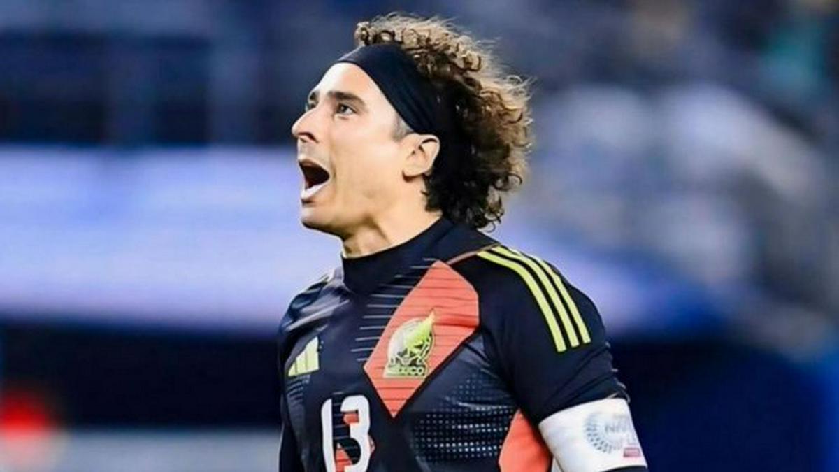 el portero mexicano Memo Ochoa dejará el Salernitana