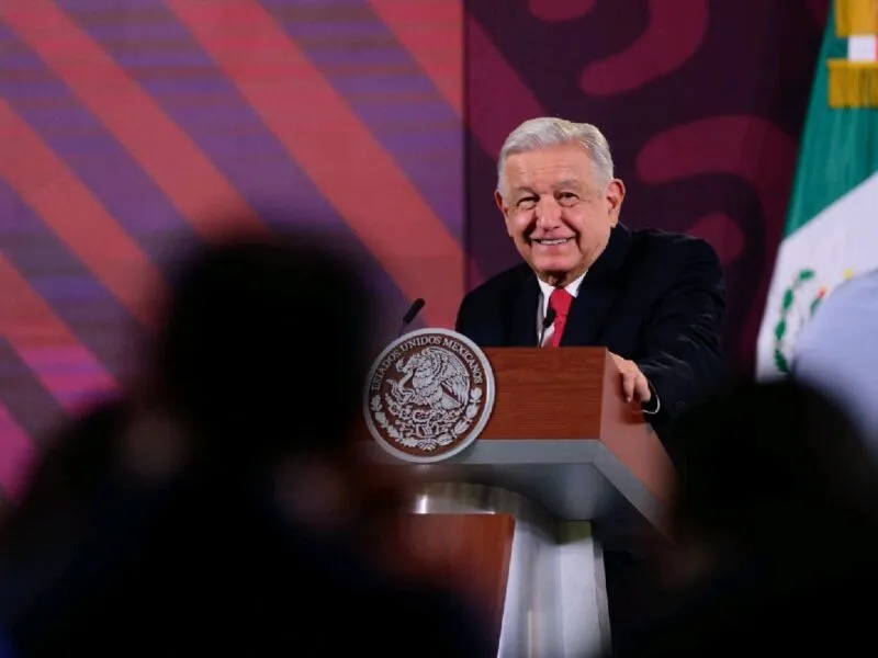 INE instruye a AMLO eliminar mañaneras por violaciones electorales