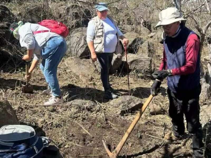 Encuentran madres buscadoras fosas calndestinas en Zamora