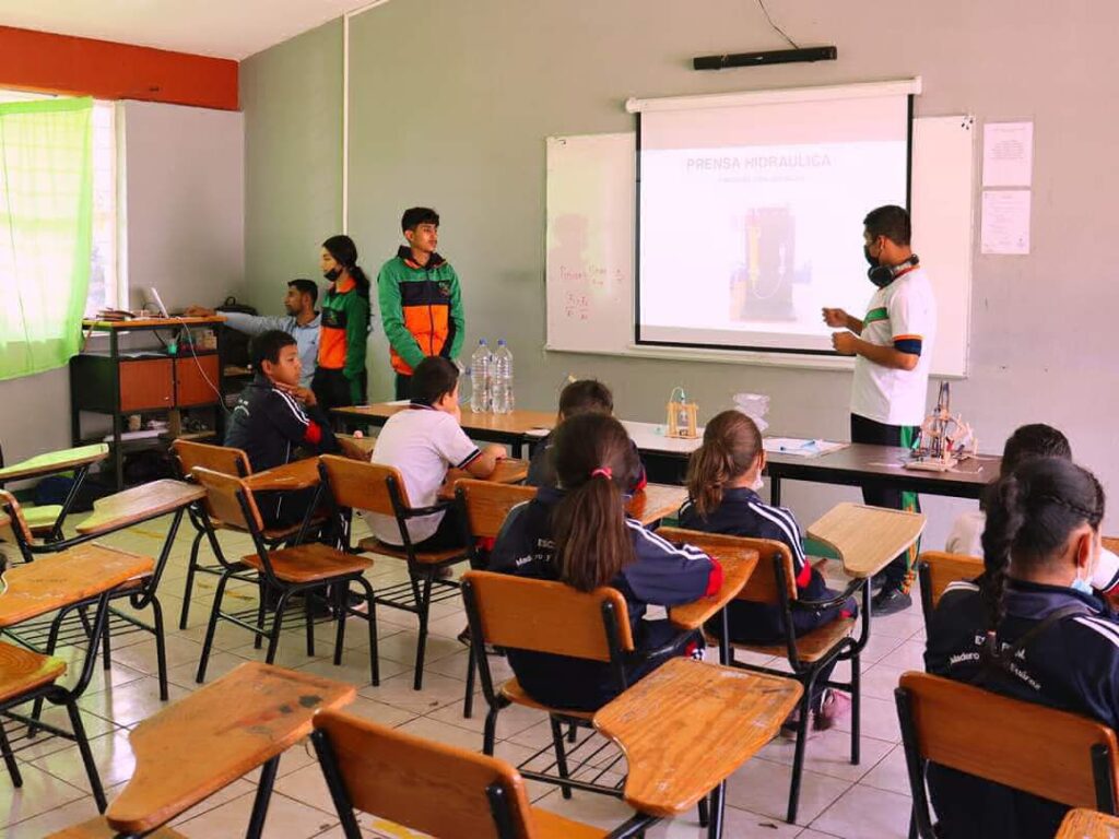 Inscripciones abiertas carreras técnicas Cecytem - aula