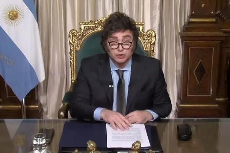 Javier Milei desaparece financiamiento público a partidos políticos