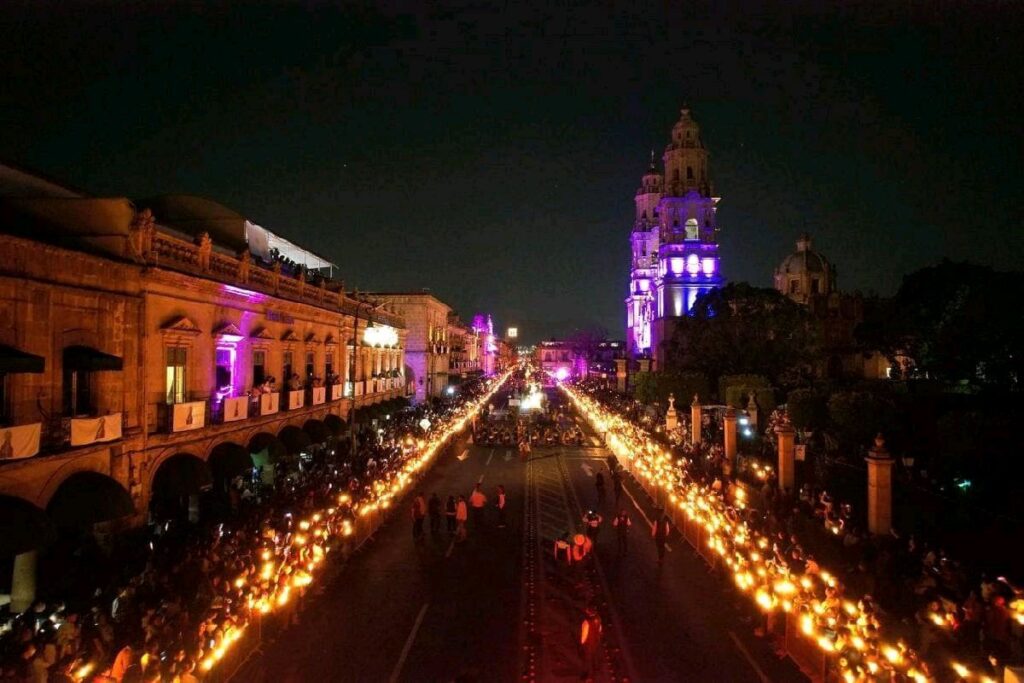 Procesión del Silencio en Morelia emblema de la Semana Santa