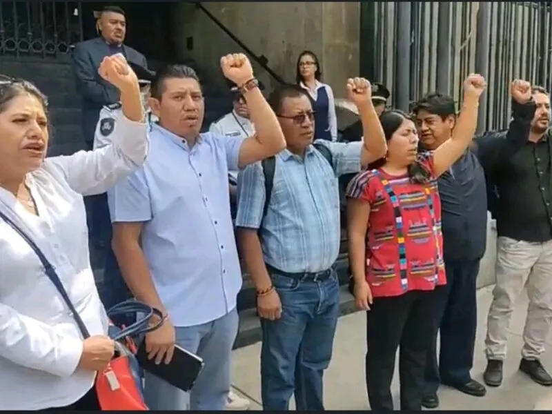CNTE Nacional protesta por asignación de candidatos plurinominales