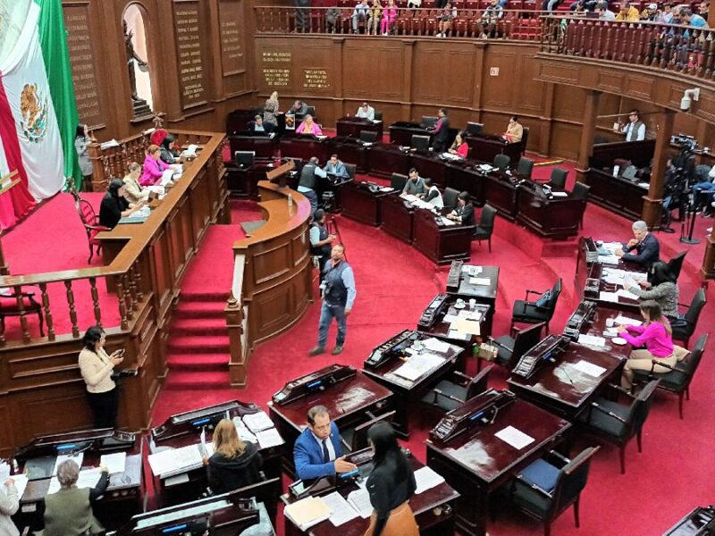 Reelección de diputados en el Congreso del Estado