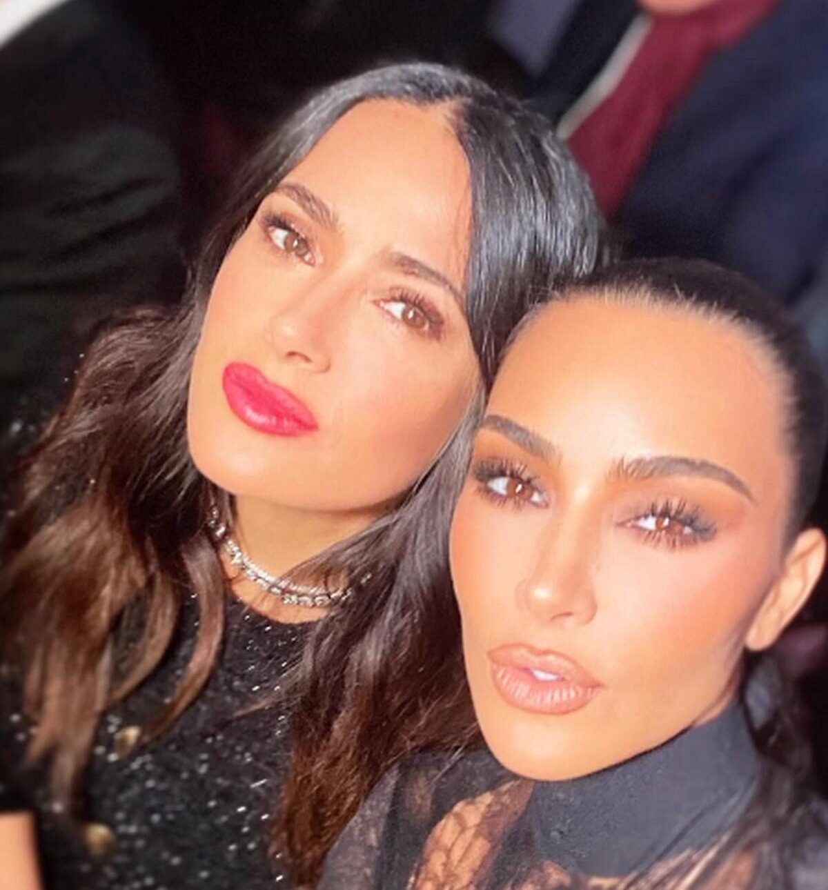 Salma Hayek y Kim Kardashian juntas por la moda