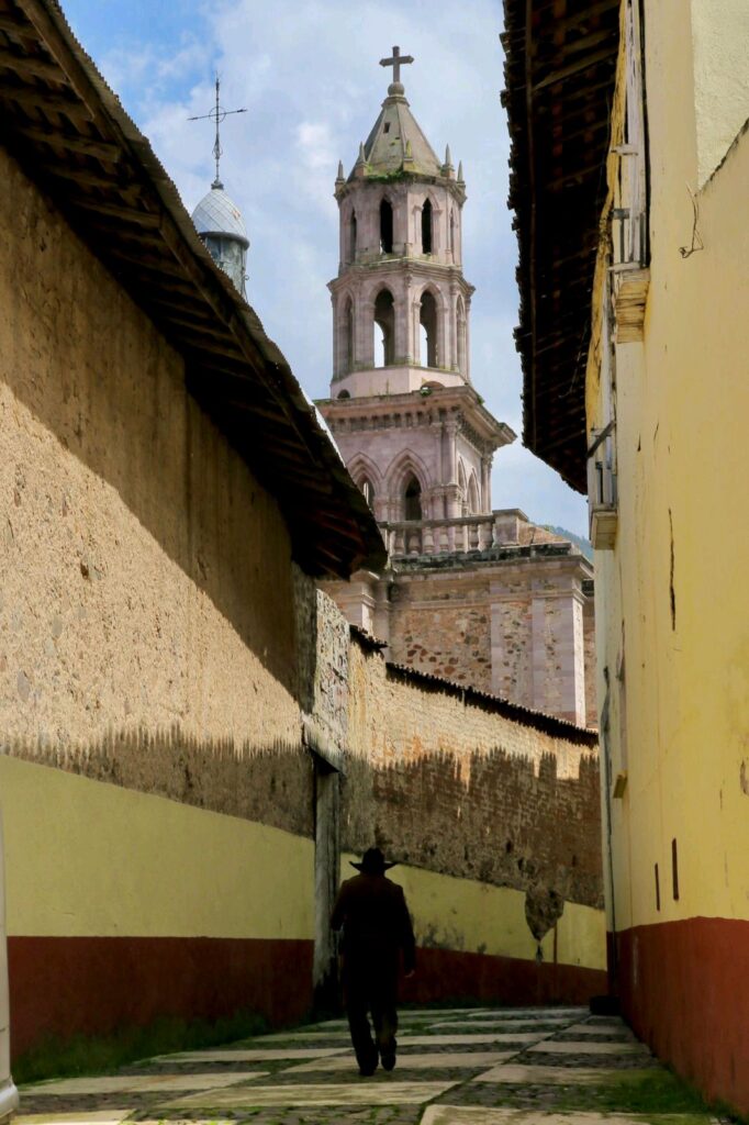 Semana Santa Mágica en Angangueo - calles