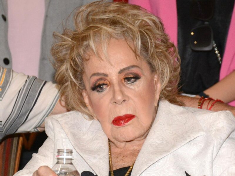 Silvia Pinal hospitalizada manda mensaje