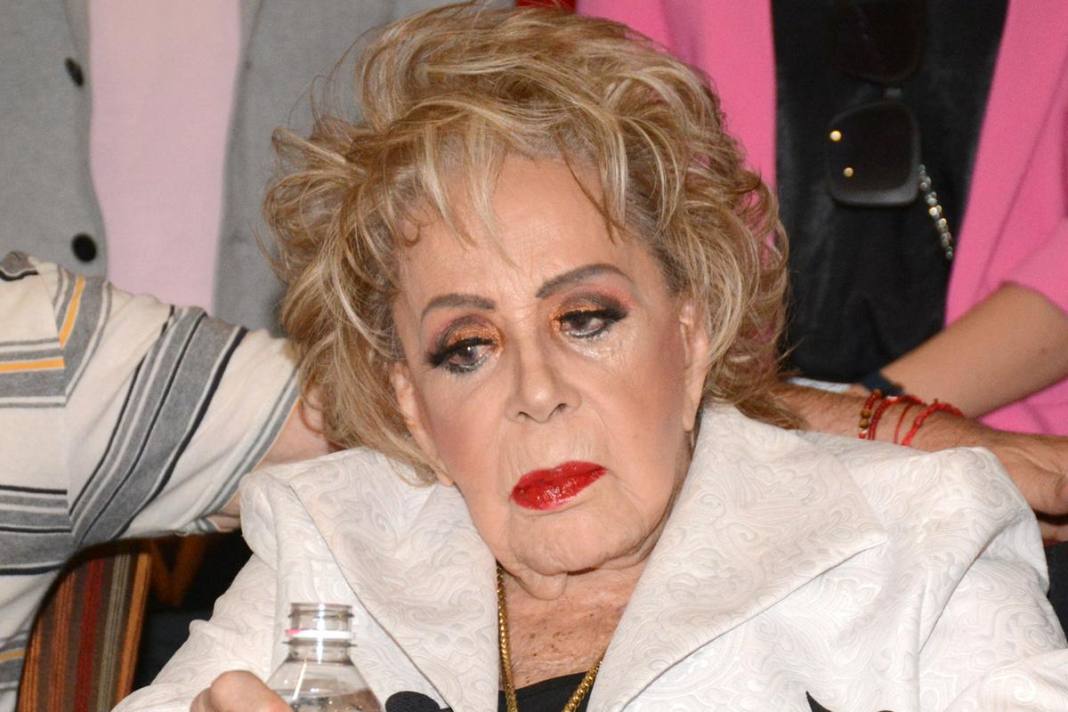 Silvia Pinal hospitalizada manda mensaje