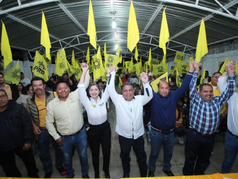Tingambato muestra respaldo a Araceli Saucedo hacia el Senado