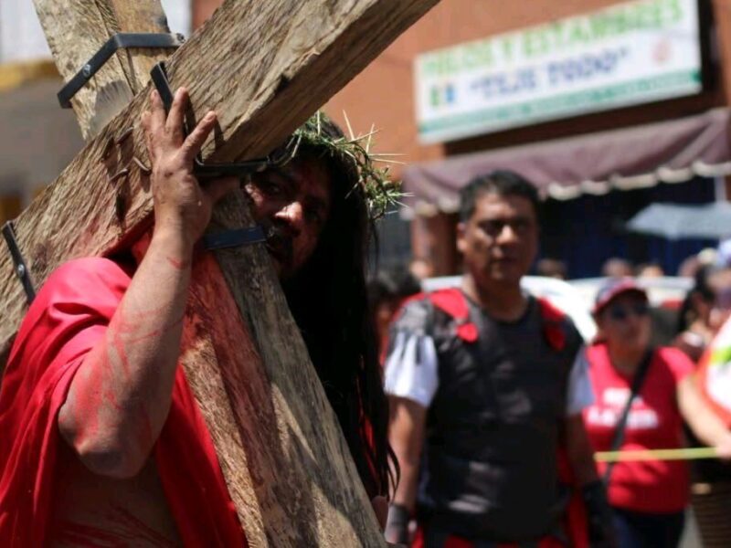 En Morelia 3 viacrucis para recordar la Pasión y Muerte de Jesús