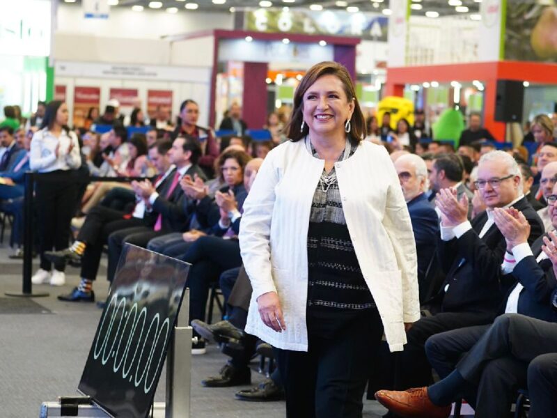 Xóchitl Gálvez en defensa de la Democracia mitin