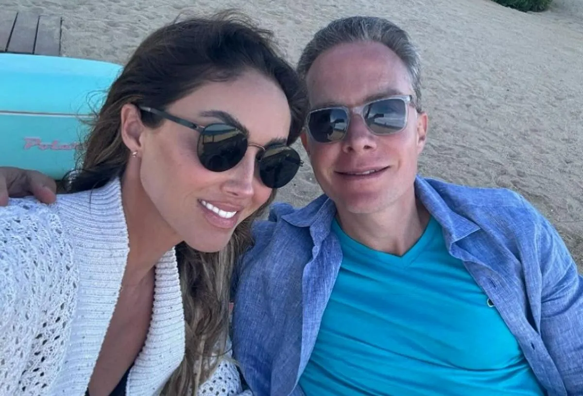 Anahí y Manuel Velasco comparte celebración de aniversario de amor