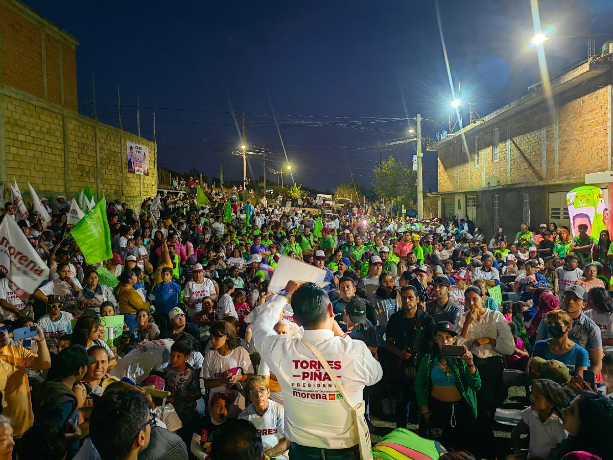 Cientos de vecinos de Ciudad Jardín ratifican su respaldo a Torres Piña