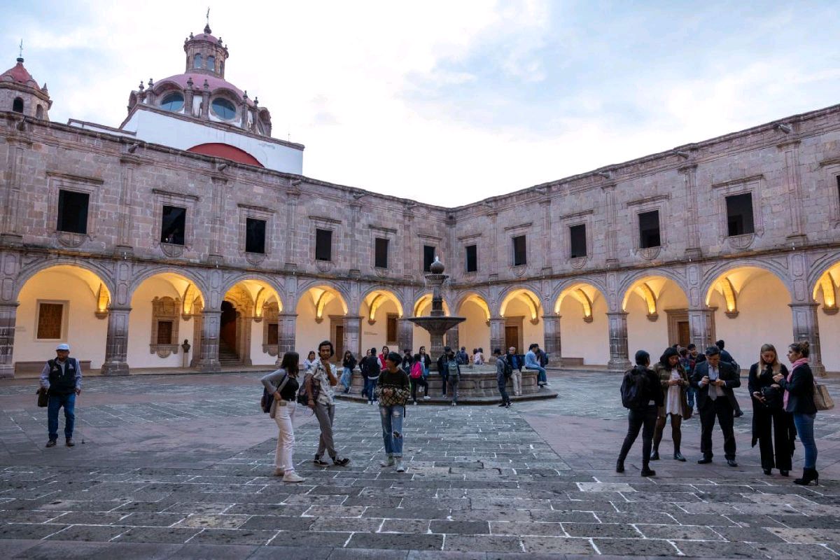 centro cultural clavijero morelia michoacán