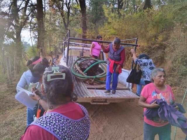 Comuneros realizan decomiso de bombas de agua en Zirahuén